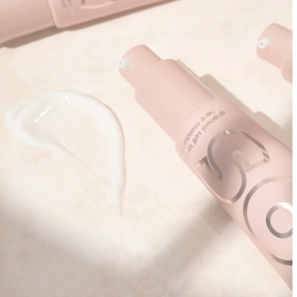 BUNDAL DEAL SolBody Gradual Self Tanning Face Moisturizer, Medium to Deep - Picture 3 of 3